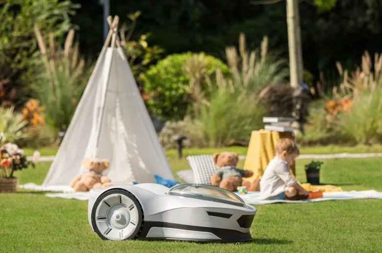 智能割草与除雪一体机